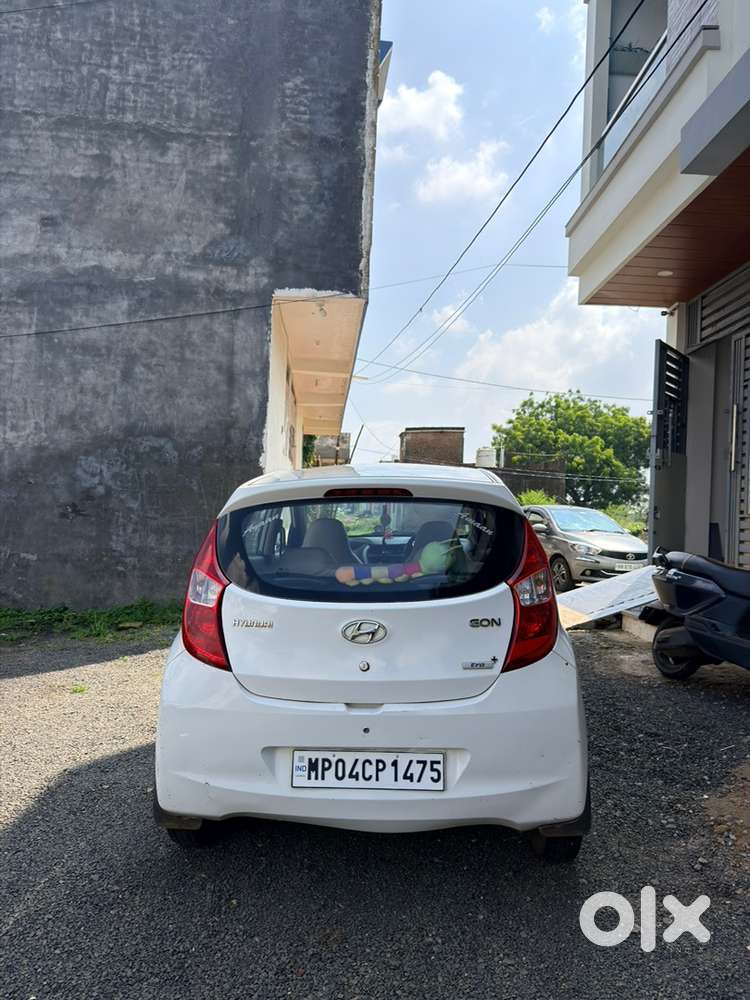 Hyundai Eon Era+ | Petrol