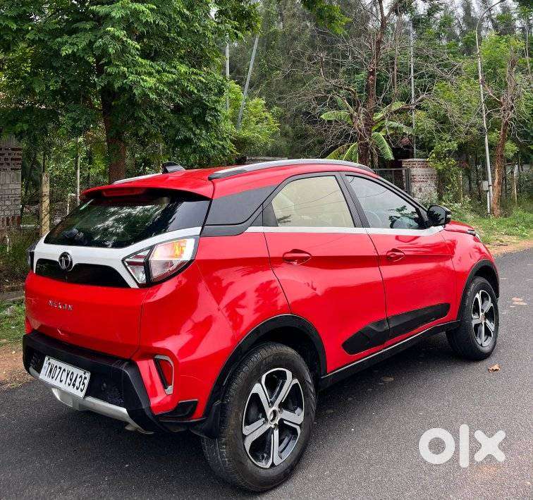 Tata Nexon, 2022, Petrol