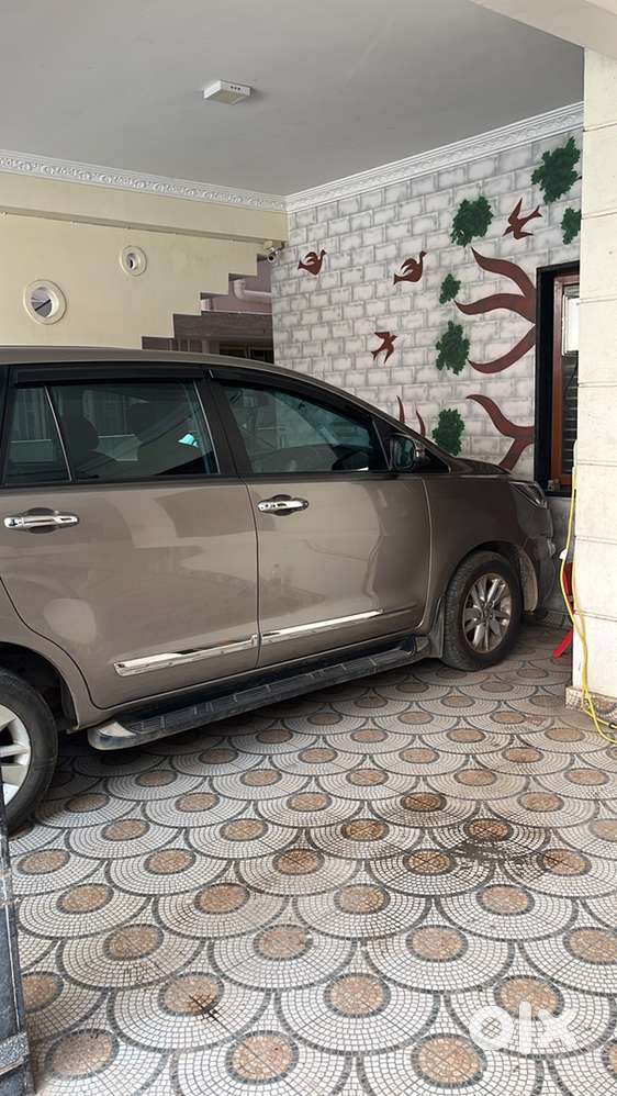 Toyota Innova Crysta 2018