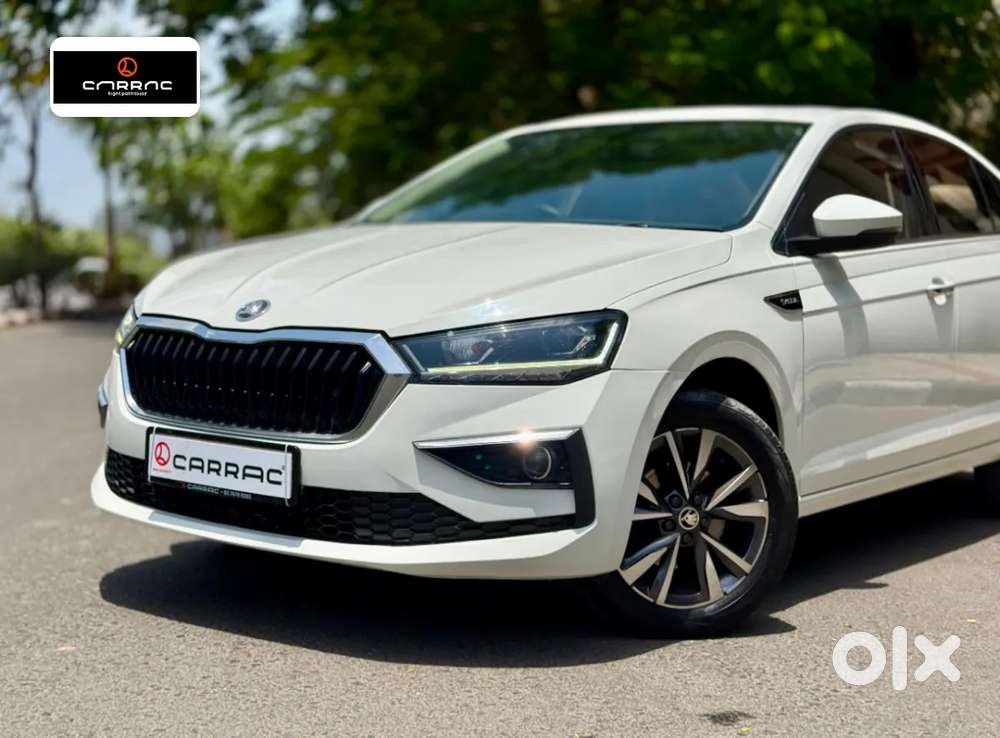 Skoda Slavia Style 1.0l Tsi At, 2023, Petrol
