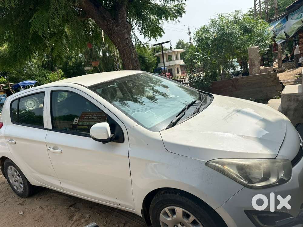 Hyundai I20 Petrol 180000 Km Driven