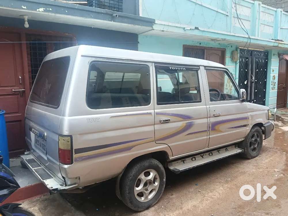 Toyota Qualis 2002 Diesel Well Maintained