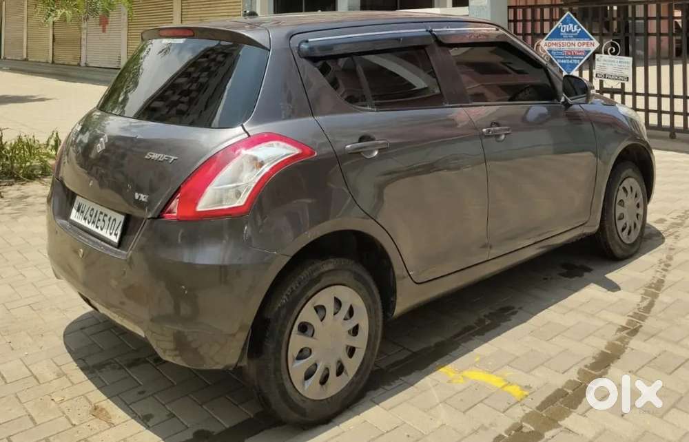 Maruti Suzuki Swift Vxi, 2017, Petrol