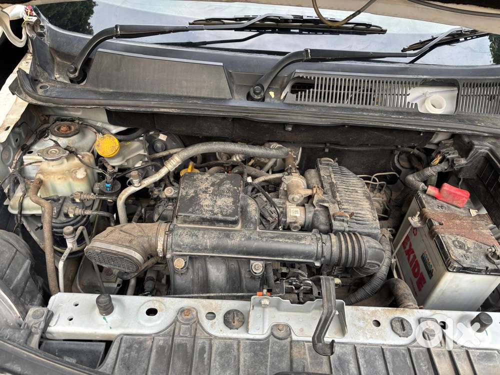 Renault Triber Rxt, 2022, Petrol