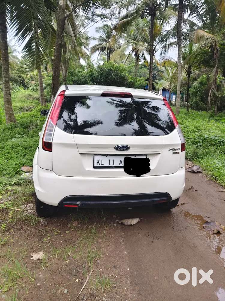 Ford Figo Diesel Zxi 2013