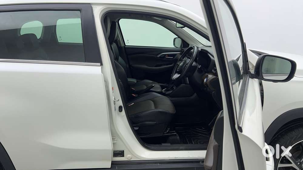 Toyota Urban Cruiser Hyryder 1.5 V Hybrid, 2023, Cng & Hybrids