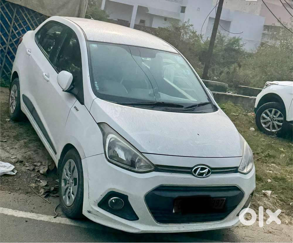 Excellent Condition Hyundai Xcent Petrol 2014