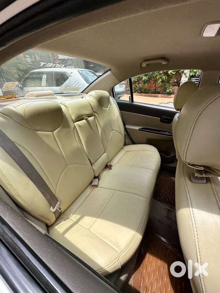Hyundai Verna Vtvt 1.6 Sx, 2009, Petrol