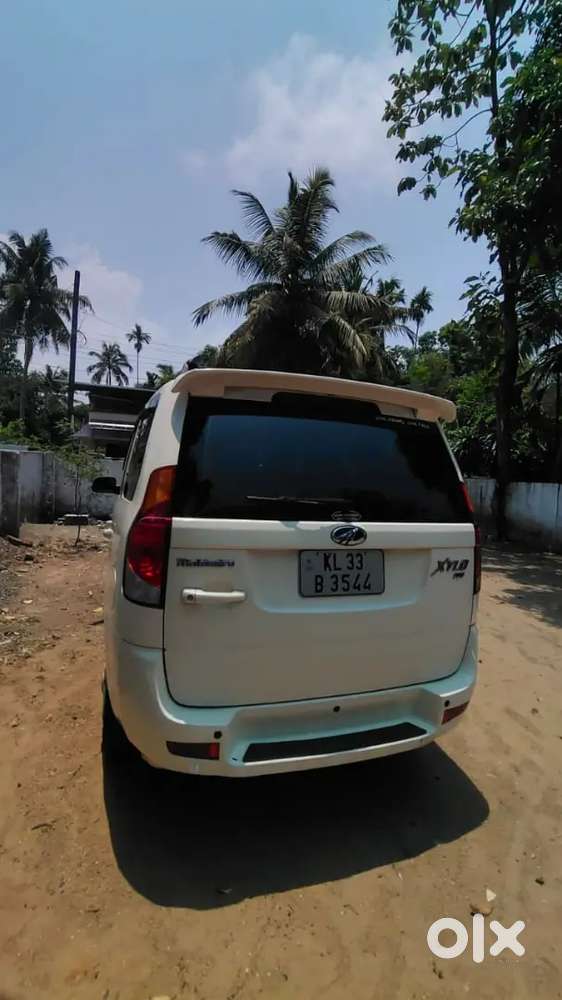 Mahindra Xylo 2010