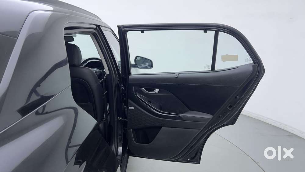 Hyundai Creta Sx (o) 1.5 Petrol Cvt Knight, 2022, Petrol