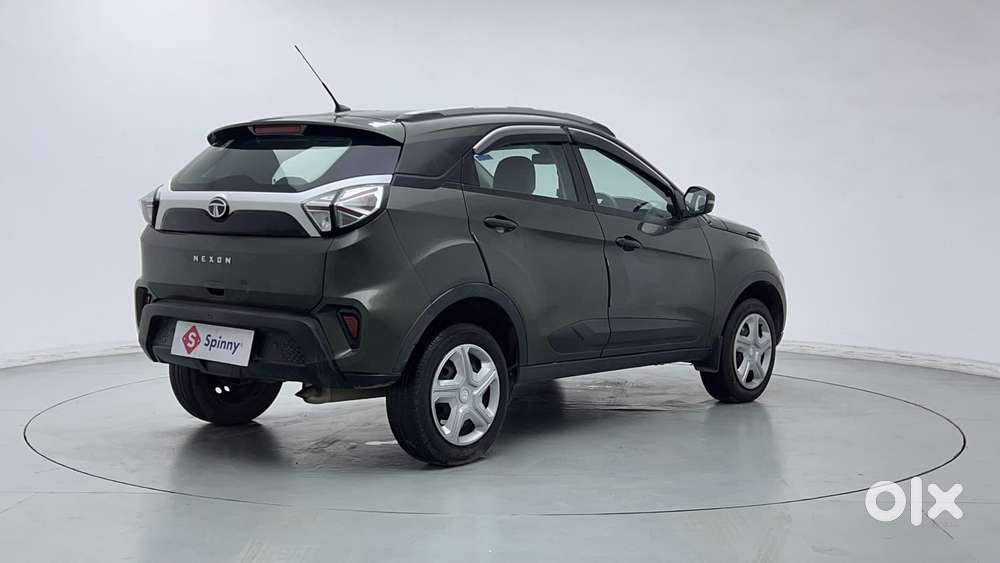 Tata Nexon 1.2 Revotron Xm (s), 2022, Petrol