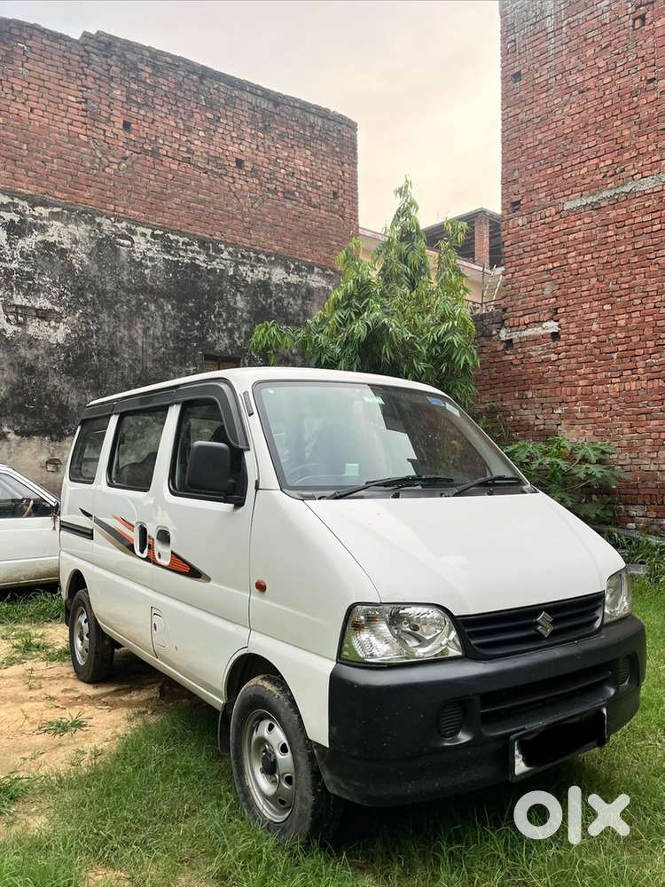 Maruti Suzuki Eeco 2022 Cng & Hybrids 69000 Km Driven