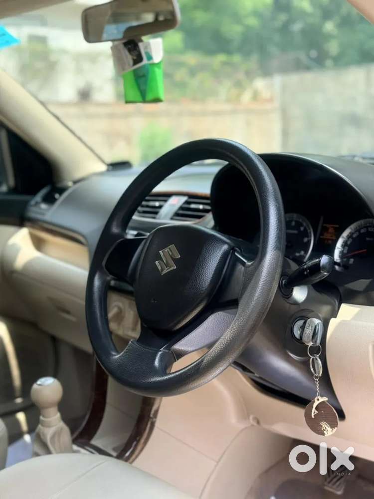 Maruti Suzuki Swift Dzire Vdi, 2015, Diesel