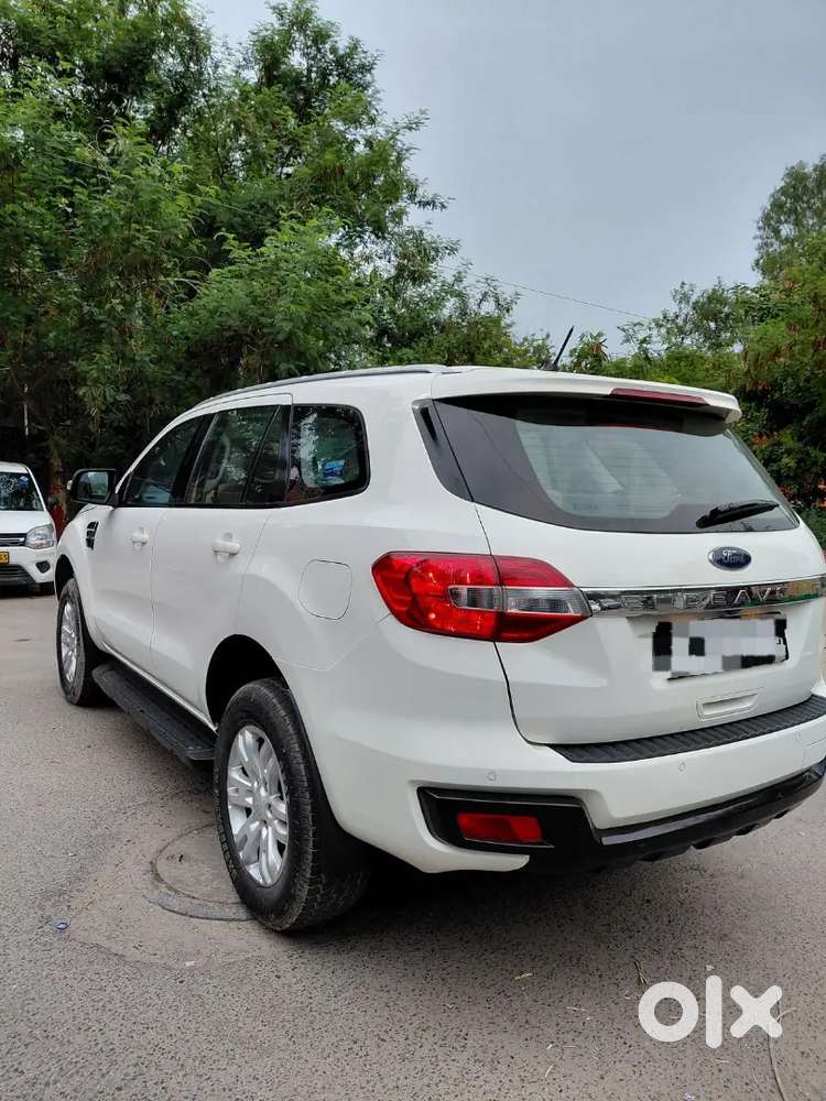 Ford Endeavour 2016 Diesel 123000 Km Driven