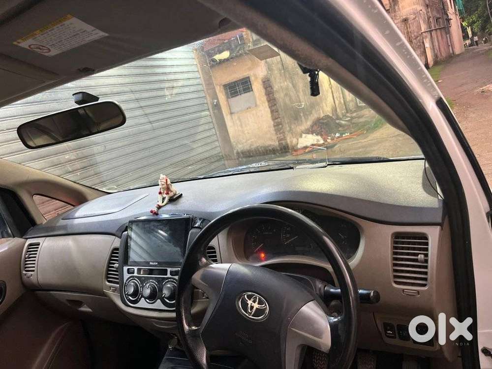 Toyota Innova 2.5 G (diesel) 8 Seater, 2016, Diesel