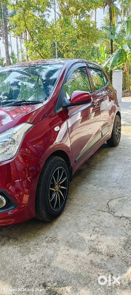 Hyundai Grand I10 2016 Petrol 90000 Km Driven