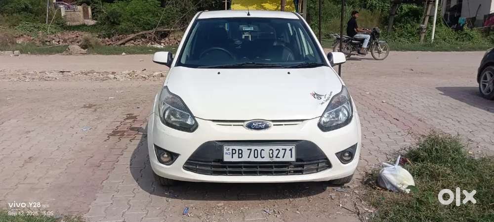 Ford Figo Petrol Manual 2011