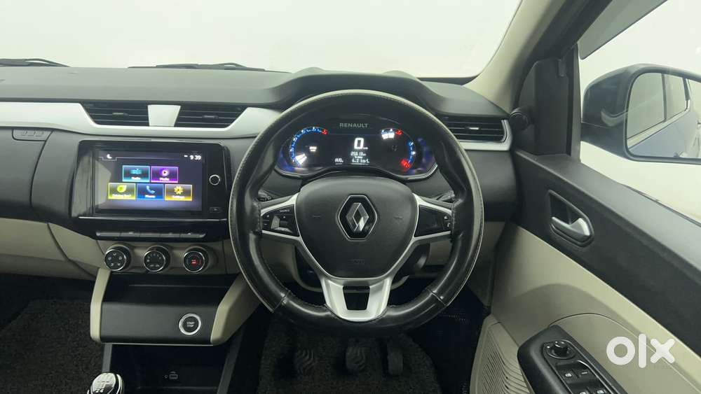 Renault Triber Rxz, 2023, Petrol
