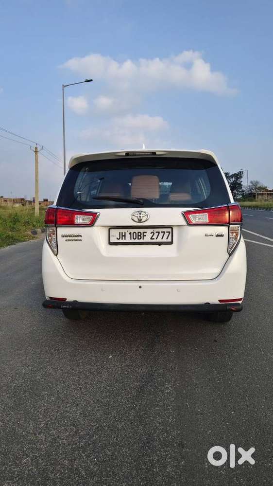 Toyota Innova Crysta 2.4 G Mt, 2017, Diesel