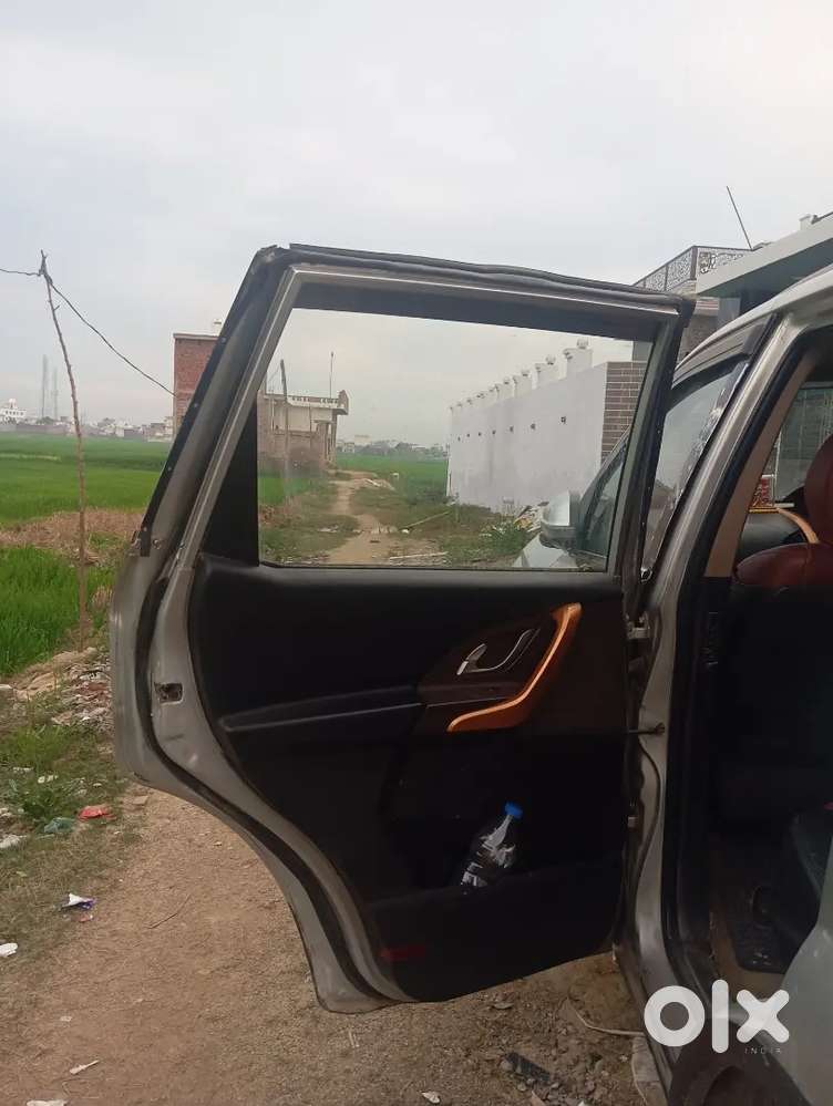 Mahindra Xuv500 2014 Diesel 115000 Km Driven