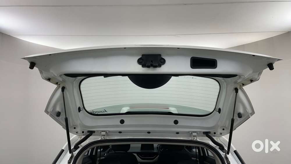 Tata Nexon 1.2 Revotron Xza Plus, 2023, Petrol