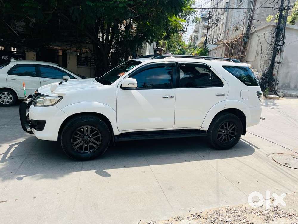 Toyota Fortuner 3.0 4x2 Automatic, 2012, Diesel