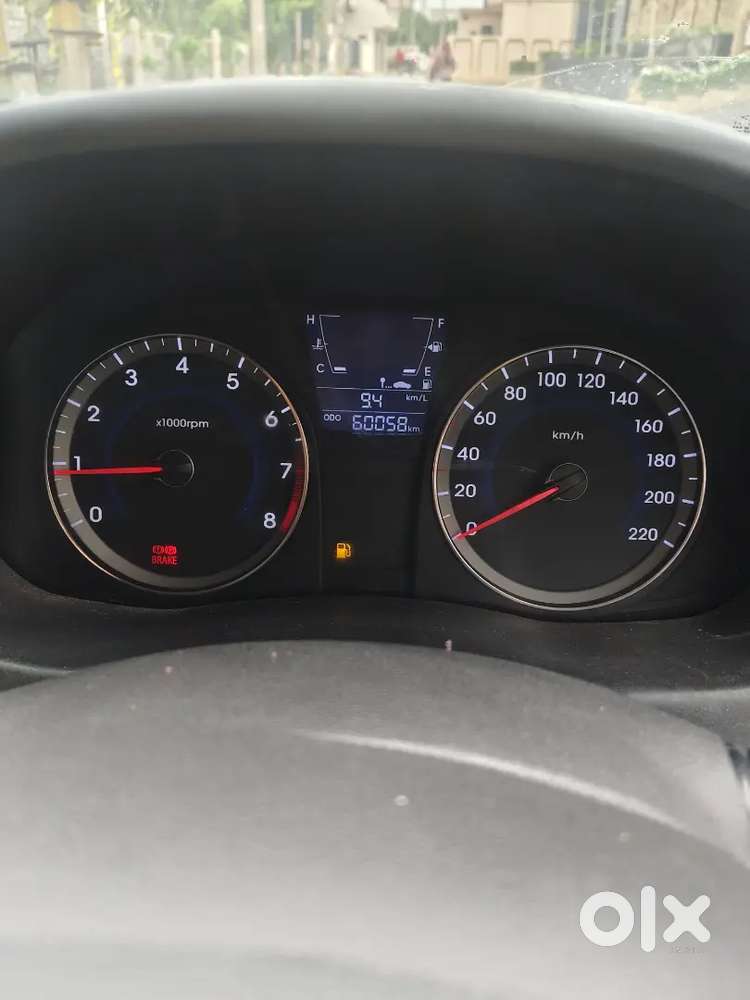 Hyundai Verna 1.6 Vtvt 2013