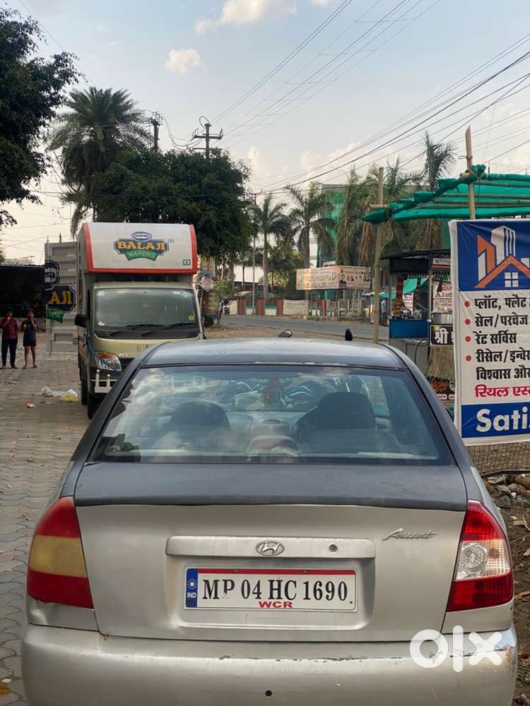 Hyundai Accent 2004 Petrol + Lpg Well Maintained