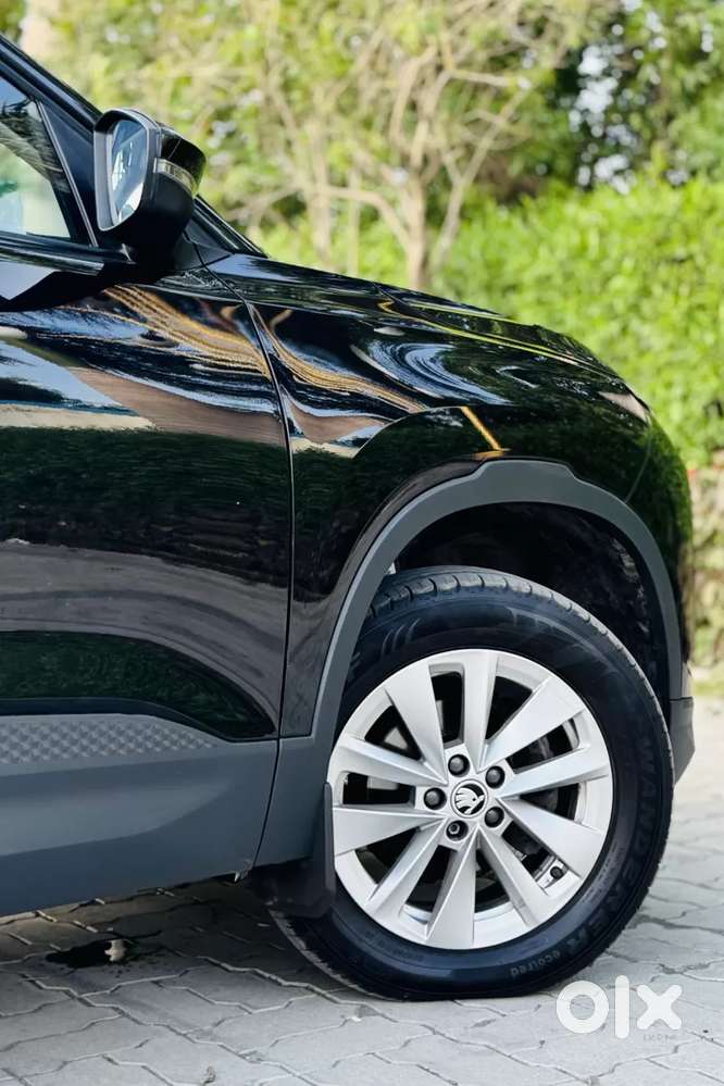 Skoda Kylaq Signature Plus At, 2025, Petrol