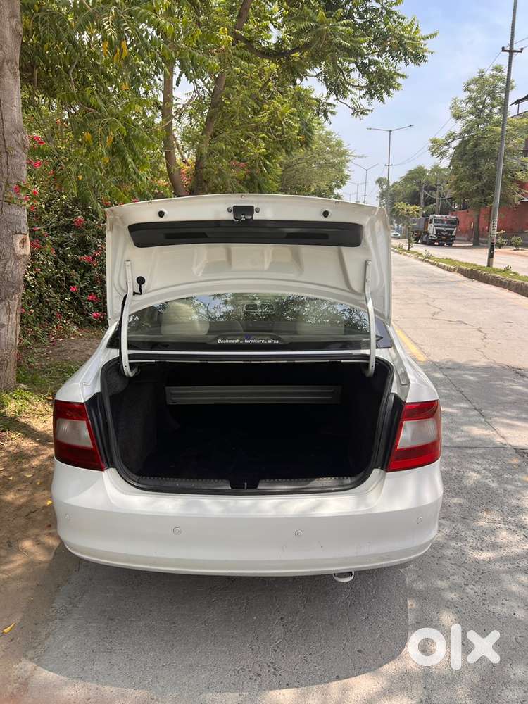 2015 Skoda Rapid Tsi Car