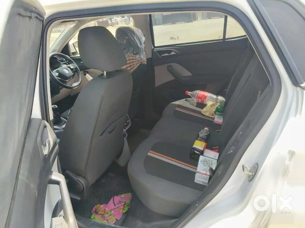 Skoda Kushaq Signature 1.0l Tsi Mt 2025 In Like Showroom Condition