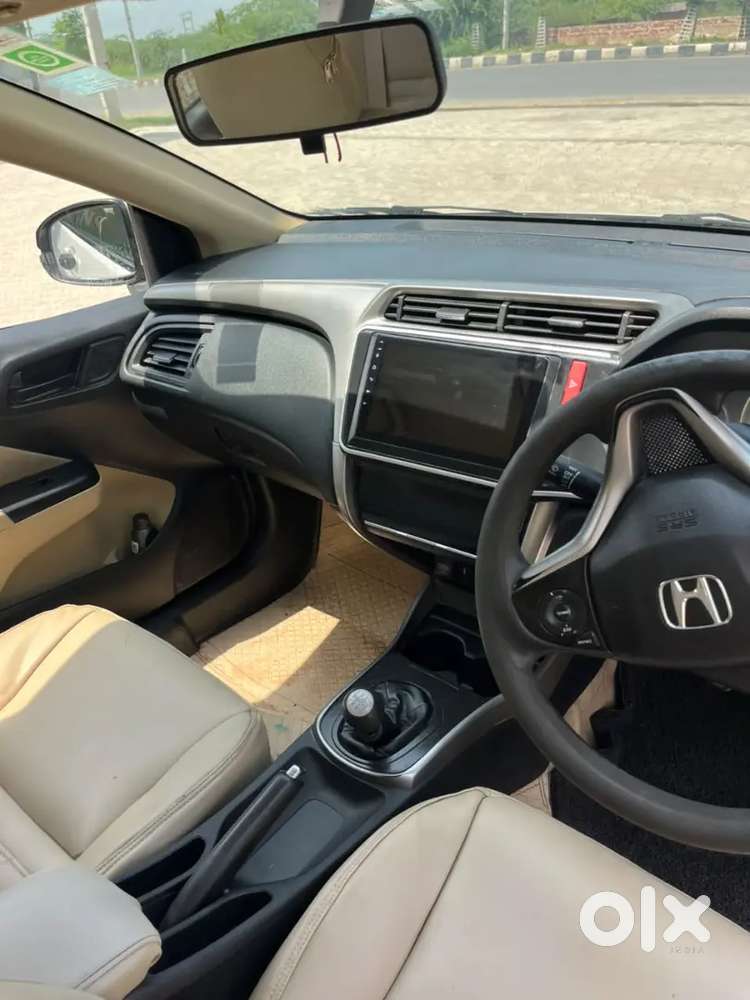 2015 Honda City Hybrid