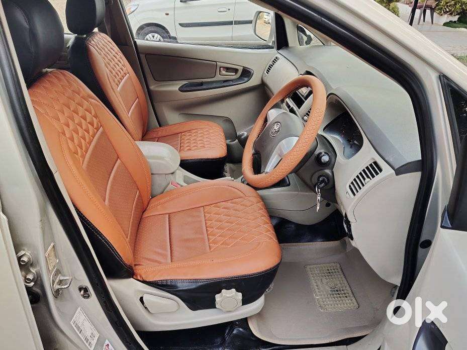 Toyota Innova 2.5 G (diesel) 8 Seater, 2013, Diesel