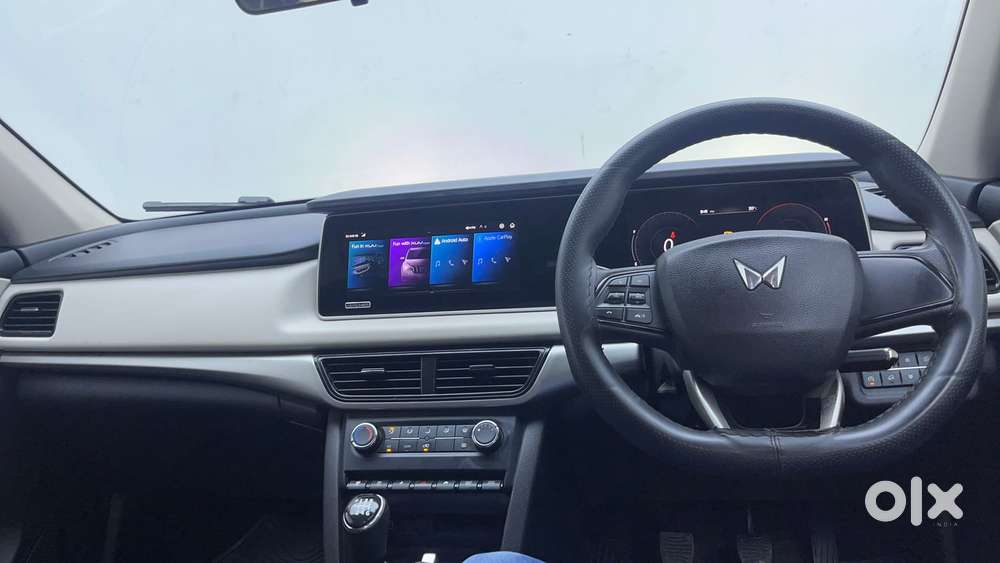 Mahindra Xuv700 2.2 Ax 5 Diesel Mt Str, 2022, Diesel