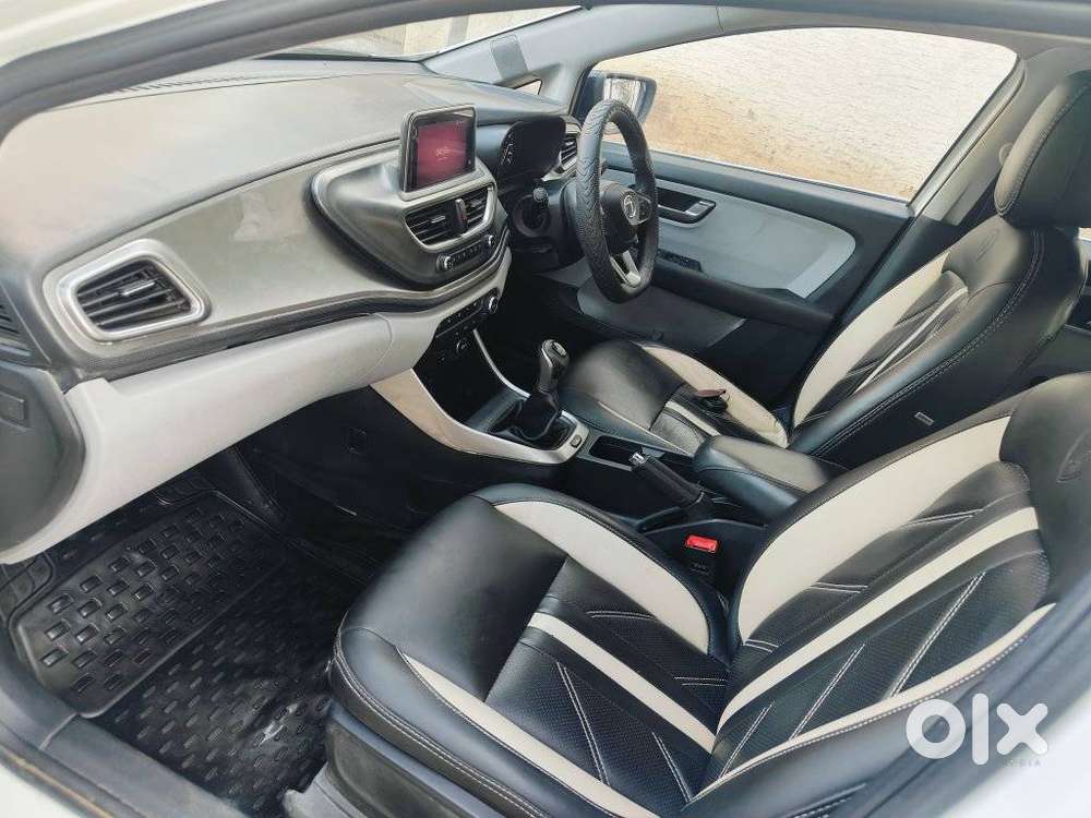 Tata Altroz 1.2 Xm Plus, 2020, Petrol
