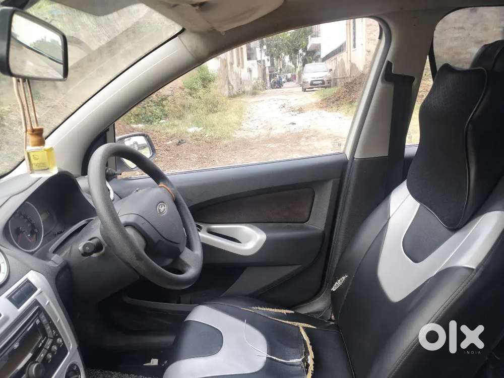 Ford Figo 1.2 Petrol Zxi 2012
