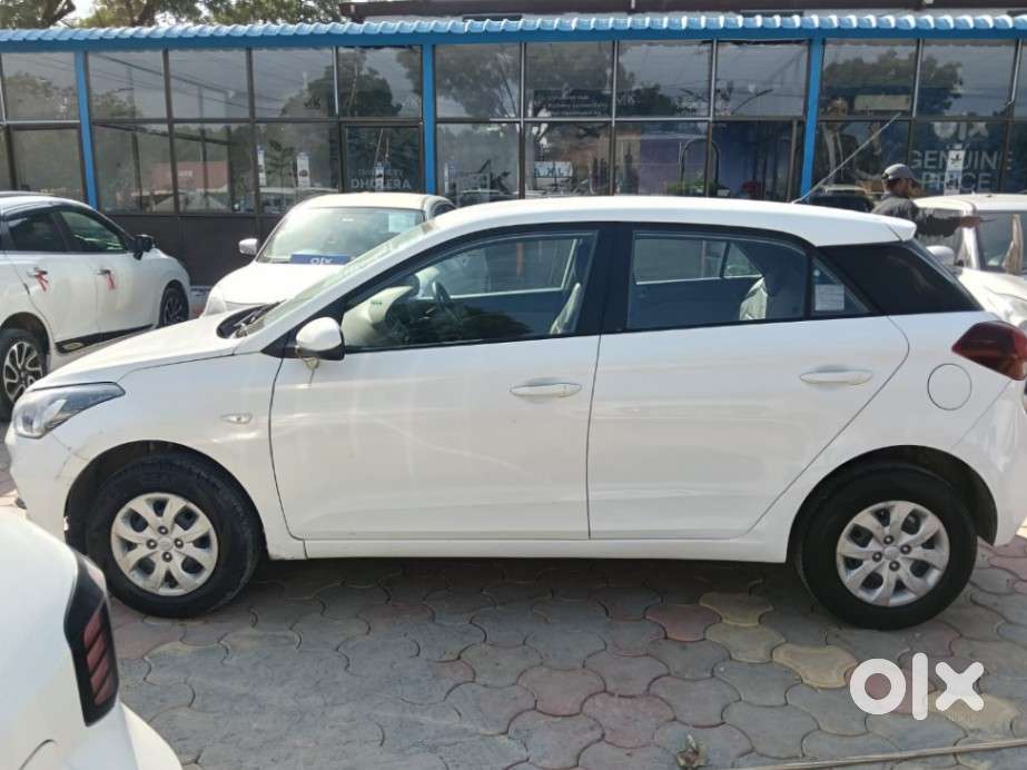 Hyundai I20 Magna 1.2 Mt, 2019, Petrol