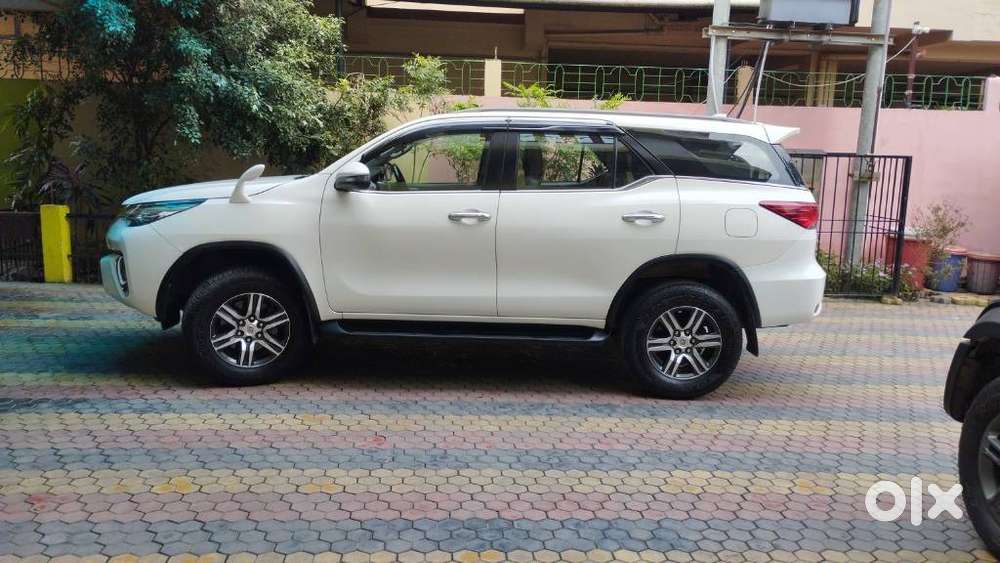 Toyota Fortuner [2021-ongoing] 2.8 2wd Diesel Mt, 2020, Diesel