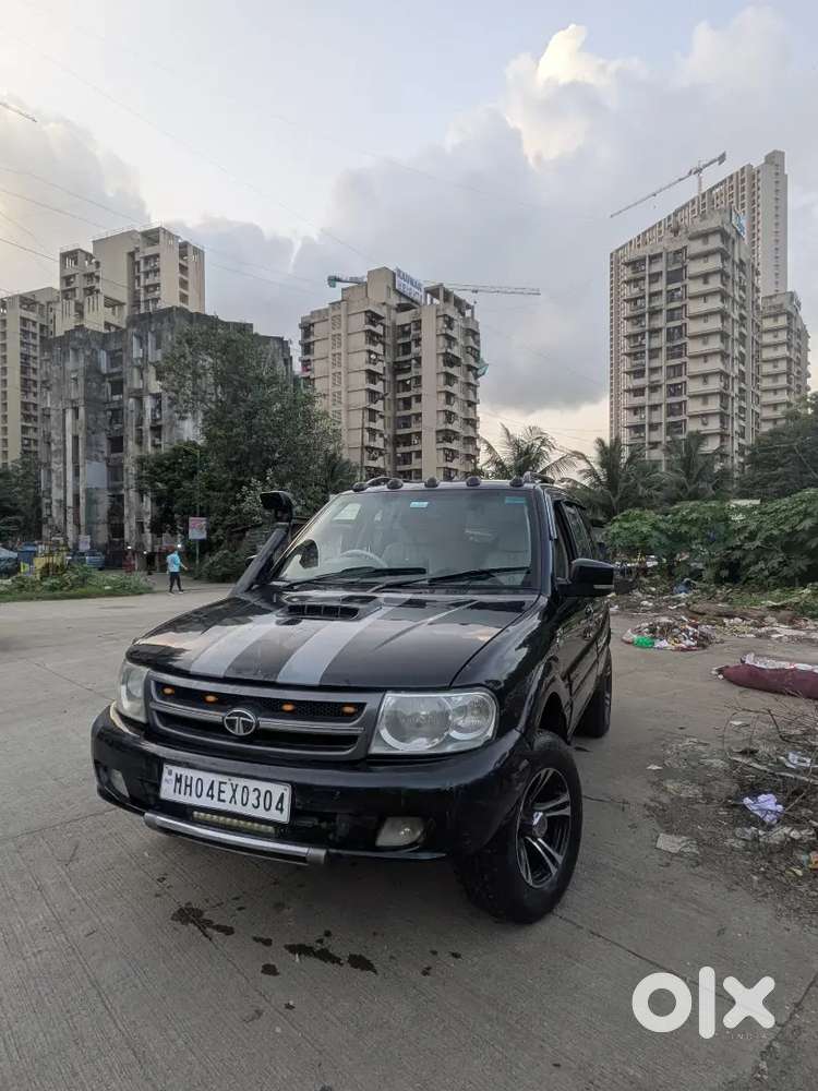 Tata Safari Dicor 2011
