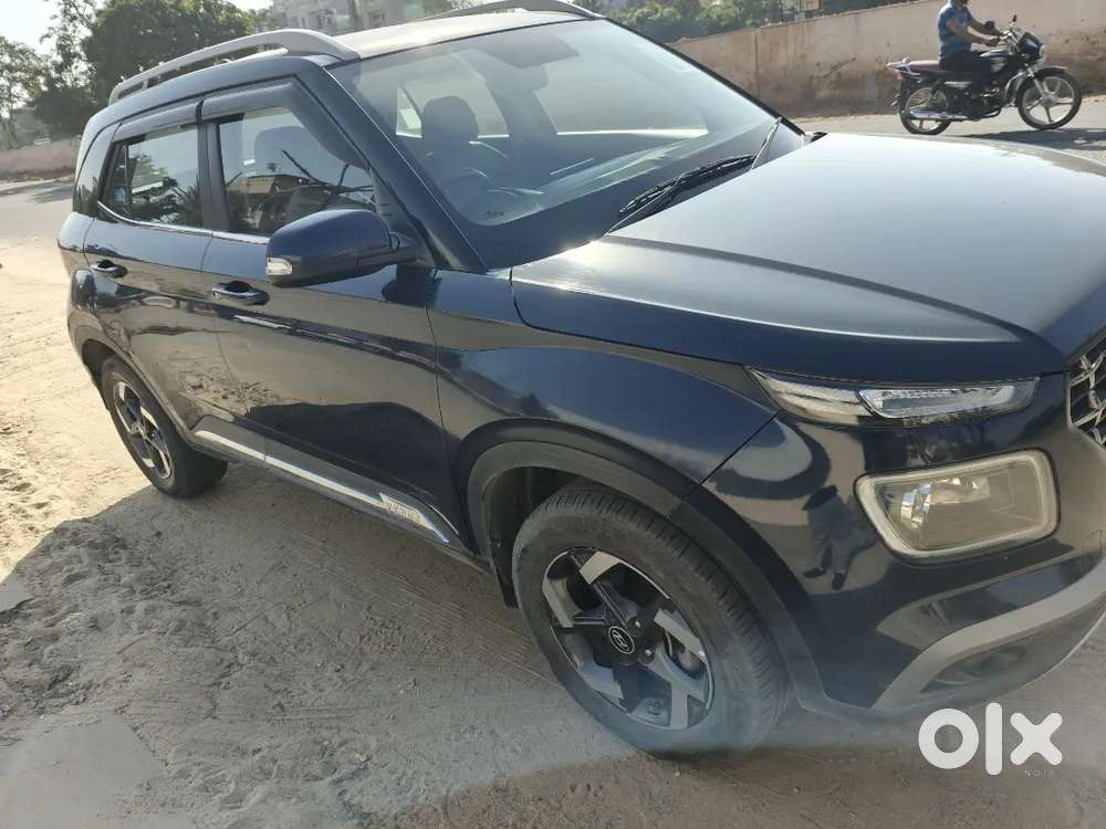 Hyundai Venue S Plus 2020 Mt Petrol