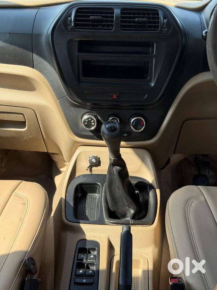 Mahindra Tuv 300 T4 Plus, 2020, Diesel