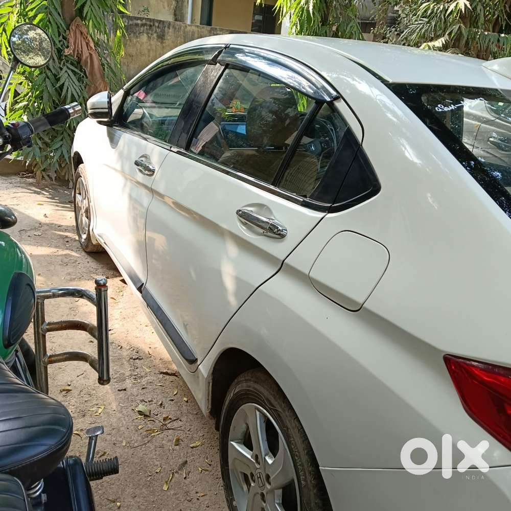 Honda City Hybrid 2015