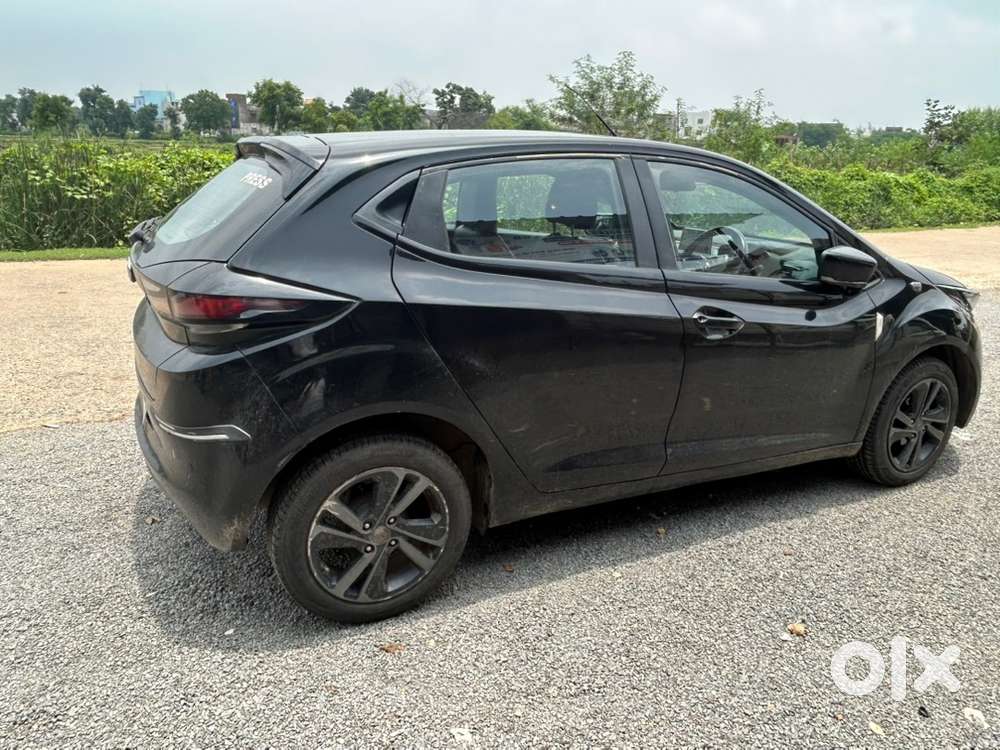 Tata Altroz Petrol Manual 2023