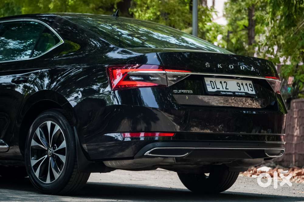 Skoda Superb 2.0 L&k Tsi At, 2023, Petrol