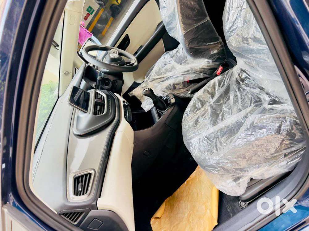 Tata Altroz 1.2 Xt, 2024, Petrol