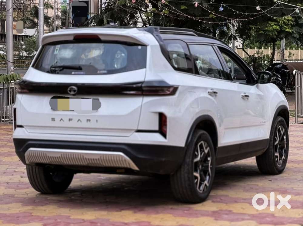 Tata Safari Accomplished Plus 6 STR Dual Tone, 2024, Diesel