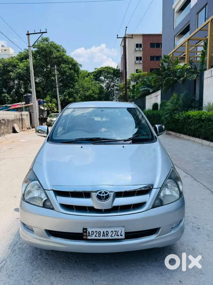 Toyota Innova 2006