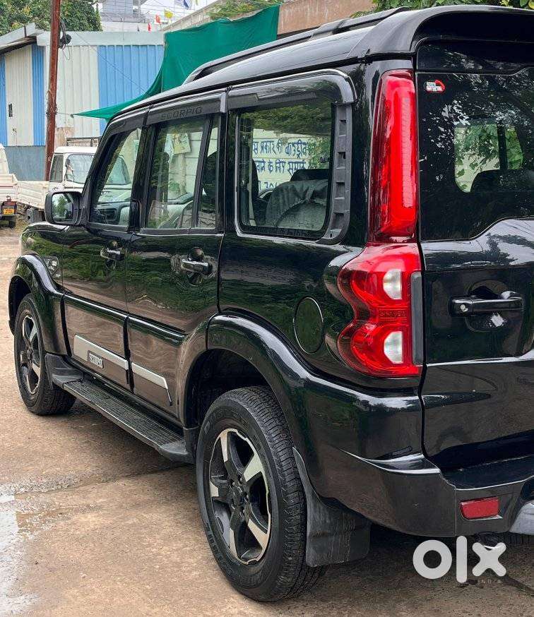 Mahindra Scorpio S6 Plus, 2022, Diesel