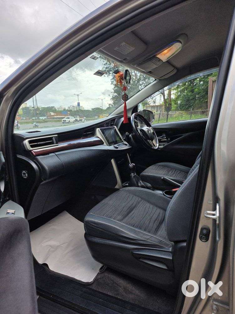 Toyota Innova Crysta 2.4 V, 2016, Diesel