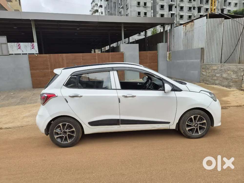  Hyundai Grand I10 Asta Diesel &ndash; 2017 Model For Sale